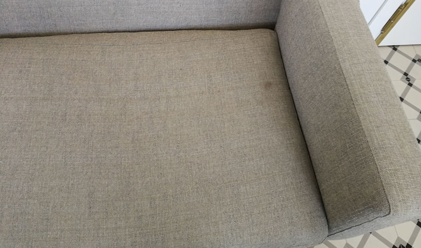 primero triste Receptor Cómo limpiar un sofá de tela? - M-SOLUCIONES